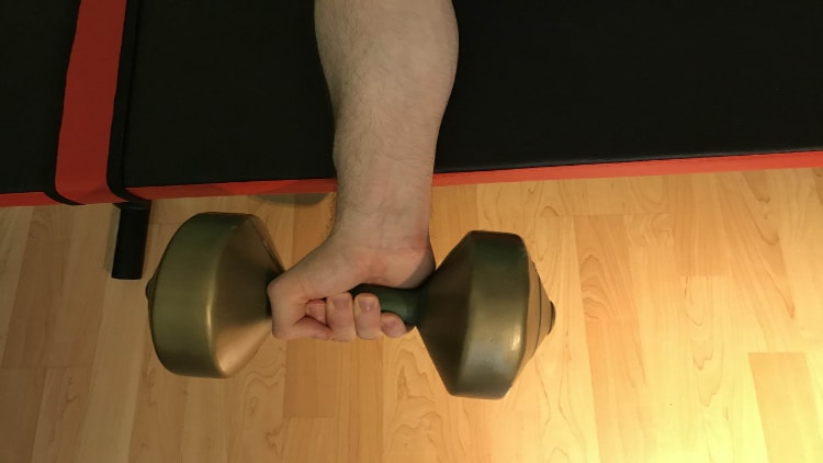 Dumbbell Wrist Flexion Learn The Correct Form Here